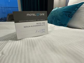 Hotel test Motel One/specialist magazine “Schlafen Spezial”. Photo source: Specialist magazine “Schlafen Spezial”
